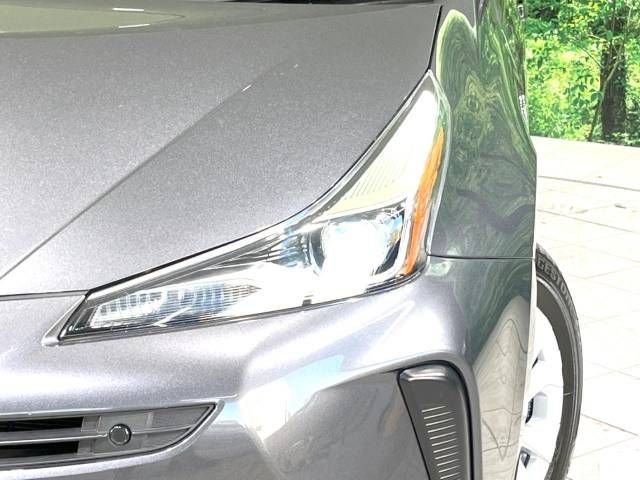 Toyota PRIUS 2019-04 187939-12