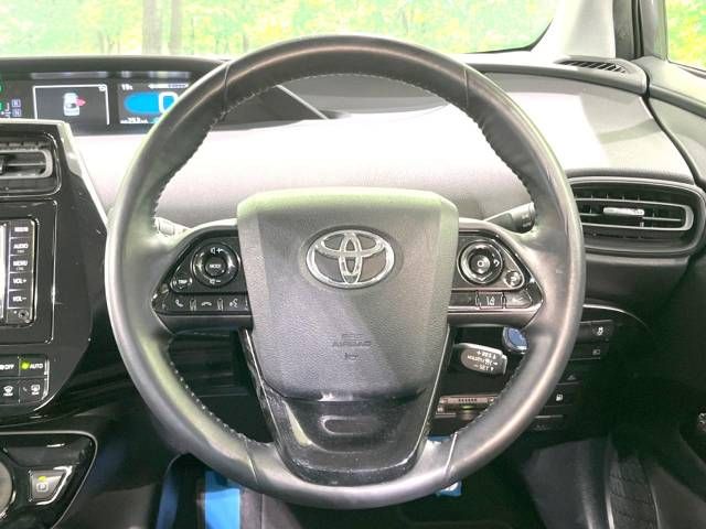 Toyota PRIUS 2019-04 187939-11