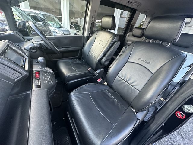 Honda e 2011-06 20071-6