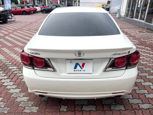 Toyota CROWN SEDAN 2017-10 11417-15