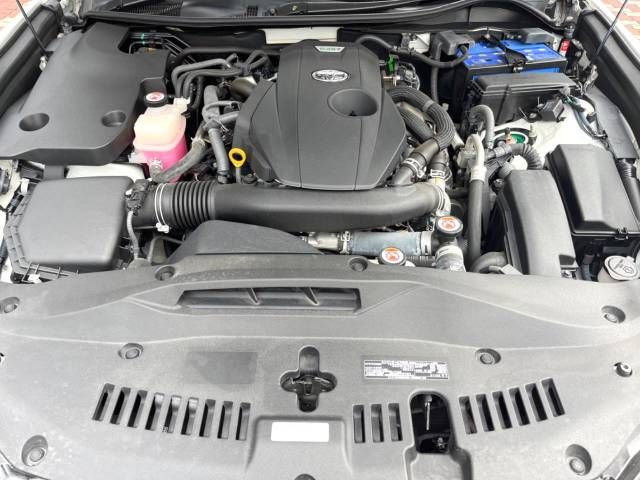 Toyota CROWN SEDAN 2017-10 11417-18