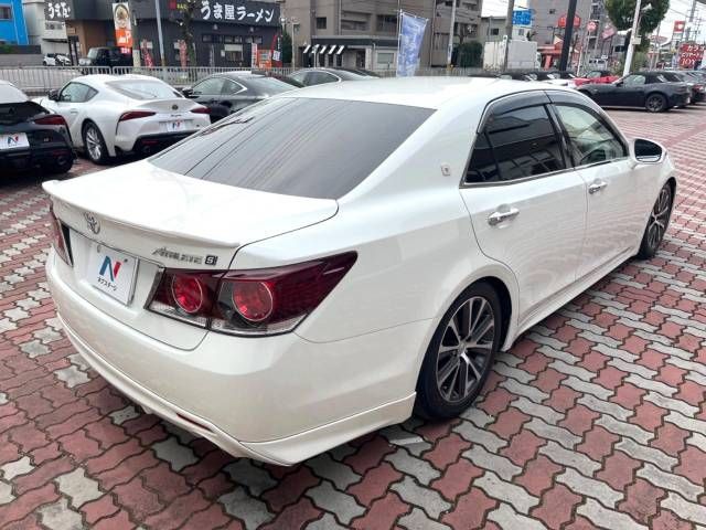 Toyota CROWN SEDAN 2017-10 11417-17