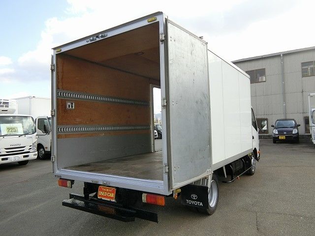 Toyota DYNA TRUCK 2013-11 13752-10