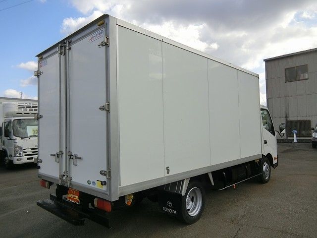 Toyota DYNA TRUCK 2013-11 13752-1