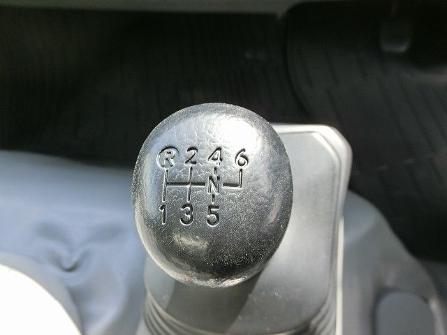 Toyota DYNA TRUCK 2013-11 13752-18