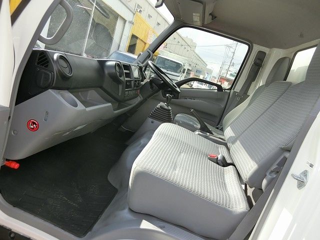 Toyota DYNA TRUCK 2013-11 13752-20