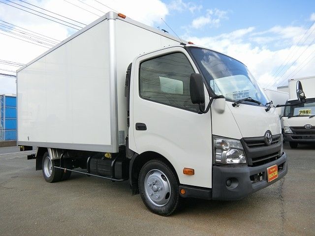 Toyota DYNA TRUCK 2013-11 13752-5