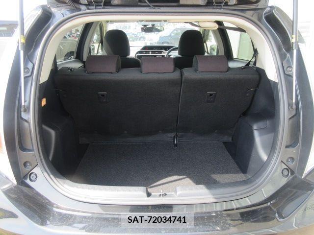 Toyota AQUA 2015-02 260720-7
