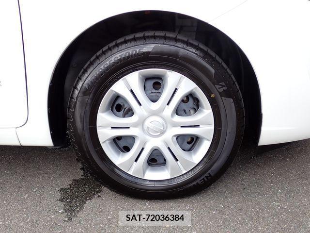 Nissan NOTE 2018-05 334973-23