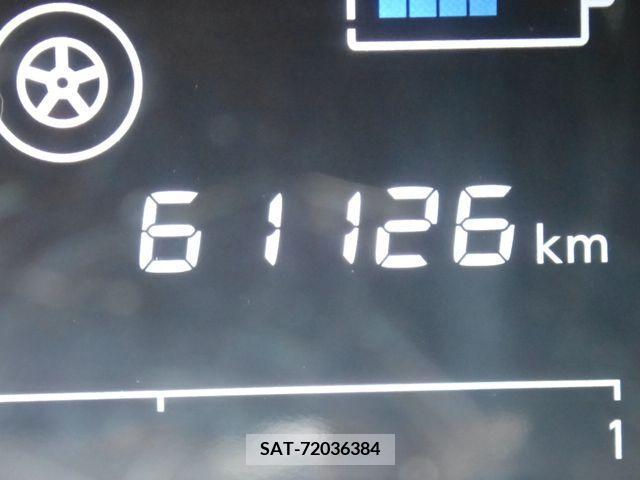 Nissan NOTE 2018-05 334973-12