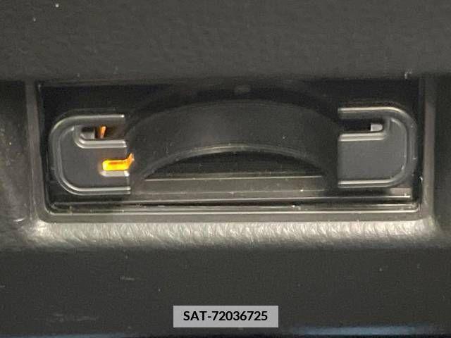 Suzuki SWIFT 2015-06 338082-5