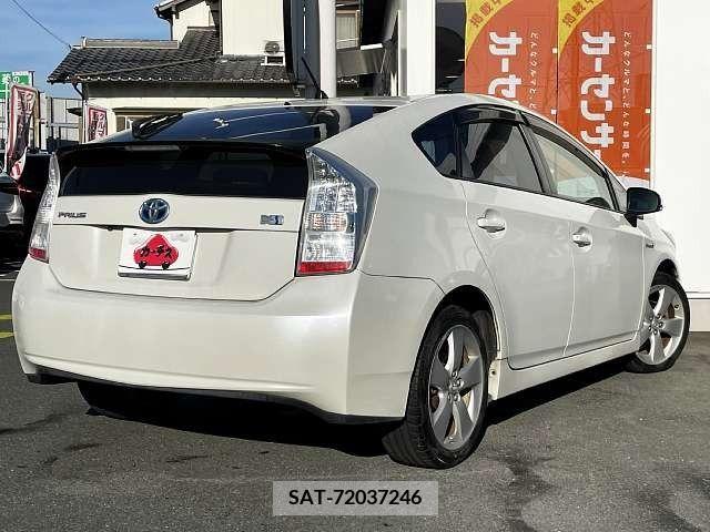 Toyota PRIUS 2011-09 350129-2