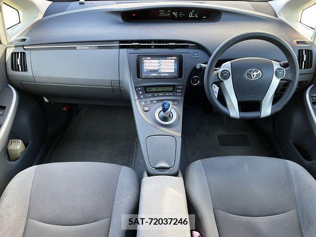 Toyota PRIUS 2011-09 350129-1
