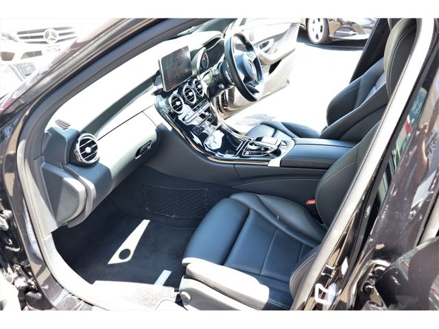 Mercedes Benz C-CLASS 2018-01 4213-5
