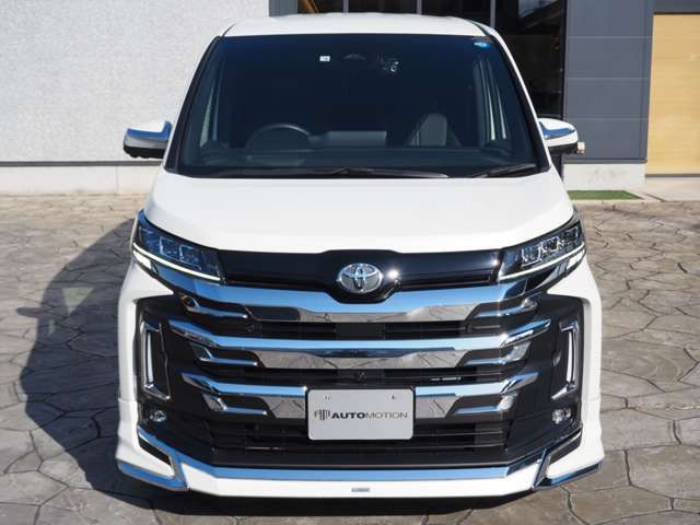 Toyota NOAH 2022-09 185158-5