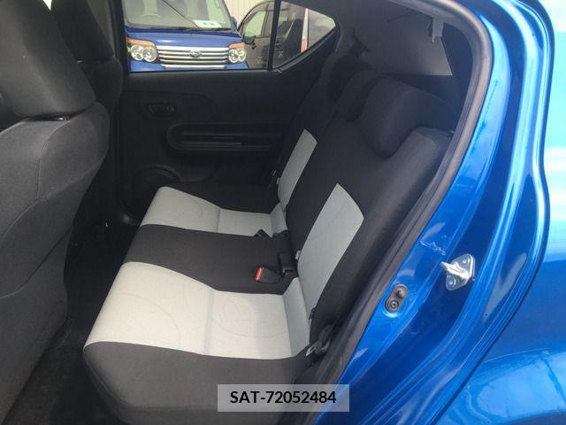 Toyota AQUA 2014-02 325938-4
