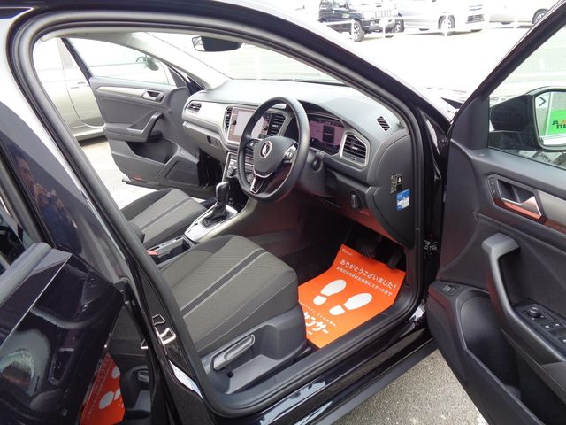 VolksWagen T-ROC 2021-12 183874-10
