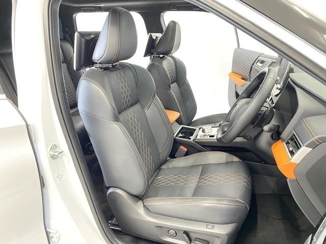 Mitsubishi OUTLANDER PHEV 2022-02 16032-11