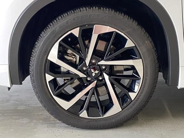 Mitsubishi OUTLANDER PHEV 2022-02 16032-10