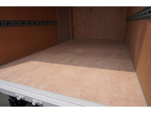 Mitsubishi CANTER 2023-01 4615-18