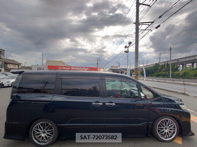 Toyota VOXY 2014-12 394986-6