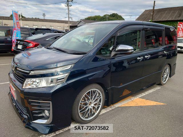 Toyota VOXY 2014-12 394986-5