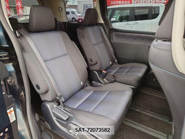 Toyota VOXY 2014-12 394986-17