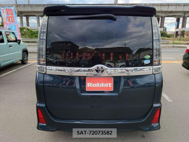 Toyota VOXY 2014-12 394986-2