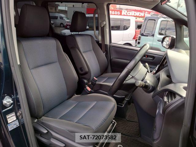 Toyota VOXY 2014-12 394986-16