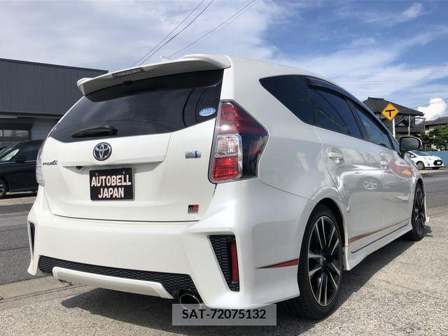 Toyota PRIUS ALPHA 2018-08 322207-1
