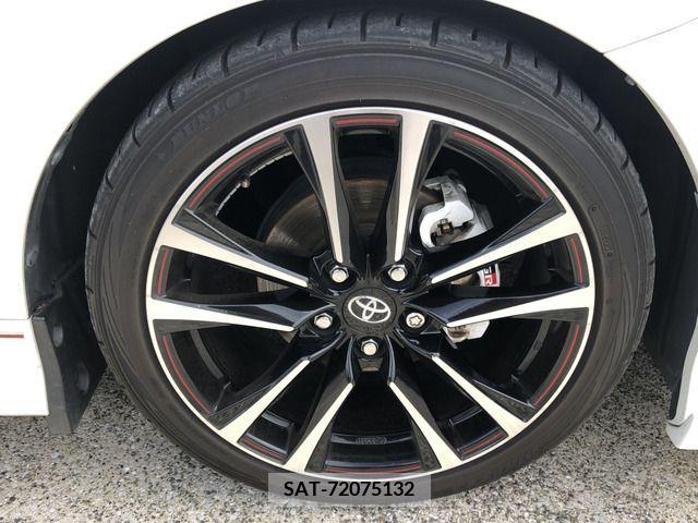 Toyota PRIUS ALPHA 2018-08 322207-12