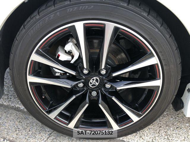 Toyota PRIUS ALPHA 2018-08 322207-11