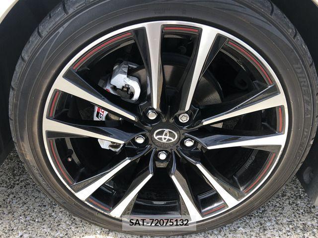 Toyota PRIUS ALPHA 2018-08 322207-9