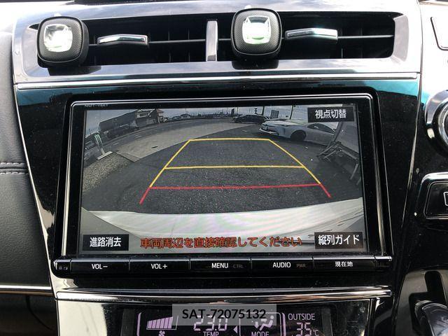 Toyota PRIUS ALPHA 2018-08 322207-4