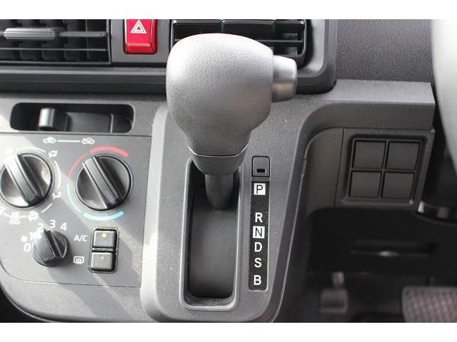 Daihatsu TANTO 2022-08 16421-16