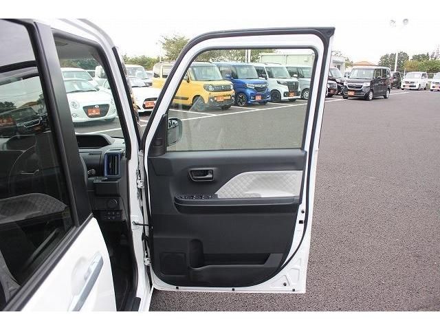 Daihatsu TANTO 2022-08 16421-9