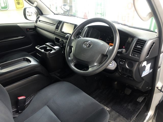 Toyota HIACE VAN 2015-02 22055-1