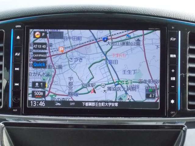 Nissan ELGRAND 2014-02 778-3
