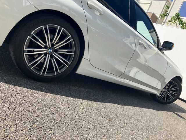 Bmw 3 SERIES 2019-03 22746-11
