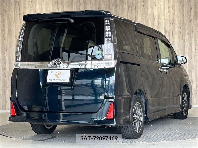 Toyota VOXY 2016-02 321492-4