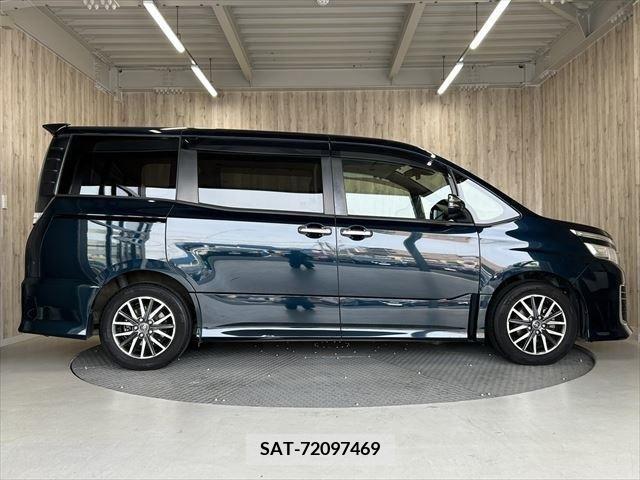 Toyota VOXY 2016-02 321492-3
