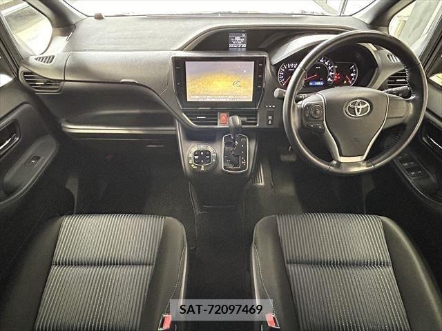 Toyota VOXY 2016-02 321492-18