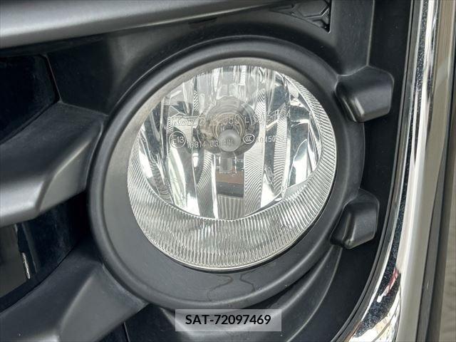 Toyota VOXY 2016-02 321492-10