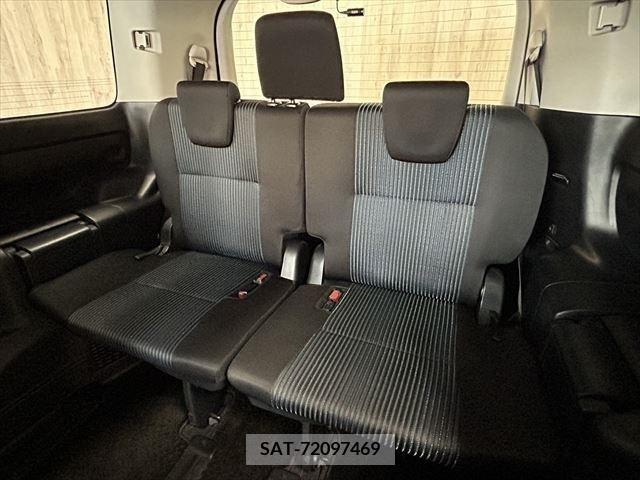 Toyota VOXY 2016-02 321492-24