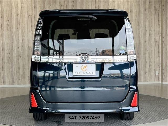 Toyota VOXY 2016-02 321492-5