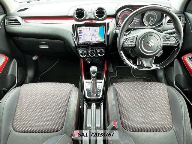 Suzuki SWIFT 2018-02 320789-1