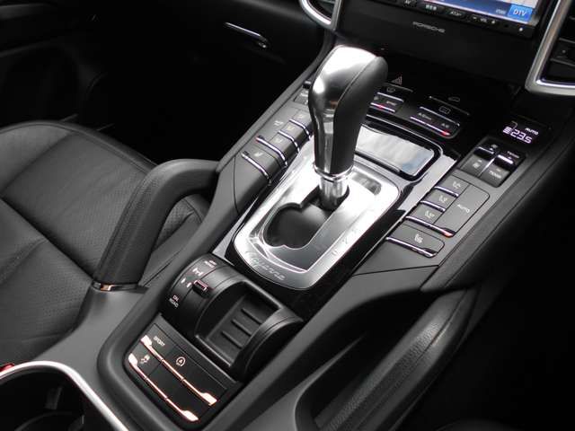 Porsche CAYENNE 2013-11 16200-13