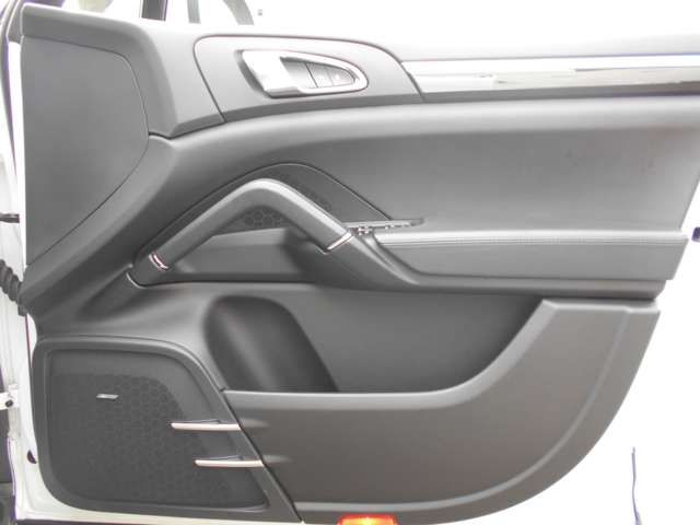 Porsche CAYENNE 2013-11 16200-12