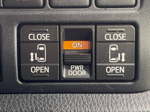 Toyota VOXY 2020-11 28245-5