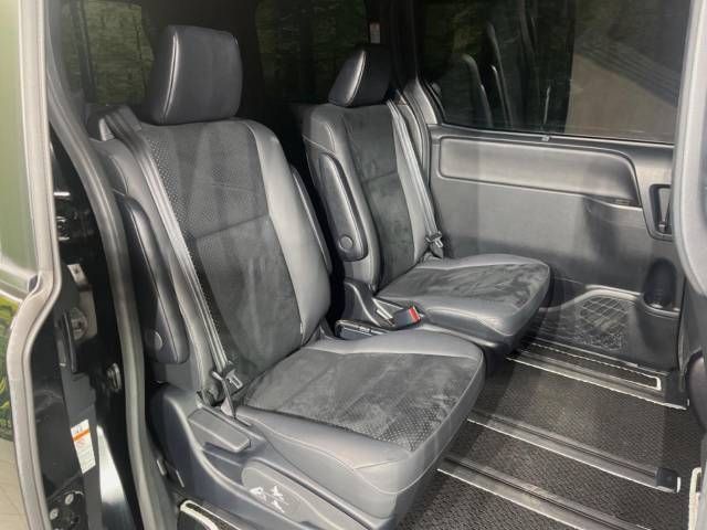 Toyota VOXY 2020-11 28245-8